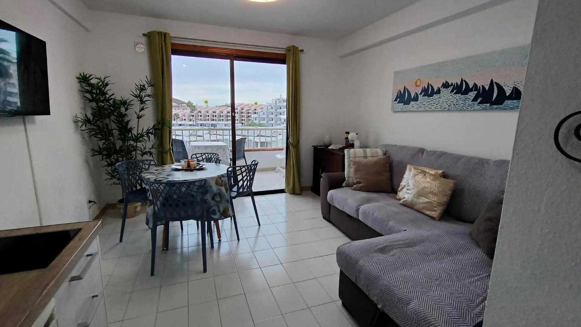 Apartamento Joy & Friends 1 Los Cristianos  España